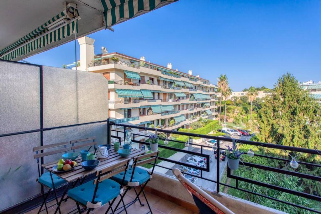 Appartement L45 St Marguerite Sea View/ Balcon, Parking Wifi Nice
